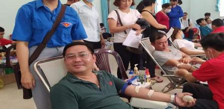 PHƯỜNG 4 THAM GIA HIẾN MÁU TÌNH NGUYỆN ĐỢT 2 NĂM 2020 PHƯỜNG 4 THAM GIA HIẾN MÁU TÌNH NGUYỆN ĐỢT 2 NĂM 2020