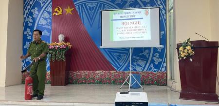 PHƯỜNG 4 TỔ CHỨC TUYÊN TRUYỀN PHÁP LUẬT PHƯỜNG 4 TỔ CHỨC TUYÊN TRUYỀN PHÁP LUẬT