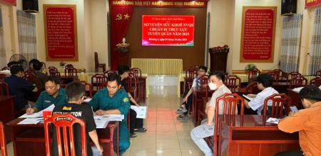 PHƯỜNG 4 SƠ TUYỂN SỨC KHỎE NGHĨA VỤ QUÂN SỰ CHUẨN BỊ THỰC LỰC TUYỂN QUÂN NĂM 2025 PHƯỜNG 4 SƠ TUYỂN SỨC KHỎE NGHĨA VỤ QUÂN SỰ CHUẨN BỊ THỰC LỰC TUYỂN QUÂN NĂM 2025