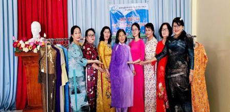 PHƯỜNG 4 RA MẮT “TỦ ÁO DÀI 0 ĐỒNG”, TRAO TẶNG HỘI VIÊN PHỤ NỮ HƯỞNG ỨNG “TUẦN LỄ ÁO DÀI” NHÂN KỶ NIỆM 115 NĂM NGÀY QUỐC TẾ PHỤ NỮ 8/3 VÀ 1985 KHỞI NGHĨA HAI BÀ TRƯNG PHƯỜNG 4 RA MẮT “TỦ ÁO DÀI 0 ĐỒNG”, TRAO TẶNG HỘI VIÊN PHỤ NỮ HƯỞNG ỨNG “TUẦN LỄ ÁO DÀI” NHÂN KỶ NIỆM 115 NĂM NGÀY QUỐC TẾ PHỤ NỮ 8/3 VÀ 1985 KHỞI NGHĨA HAI BÀ TRƯNG